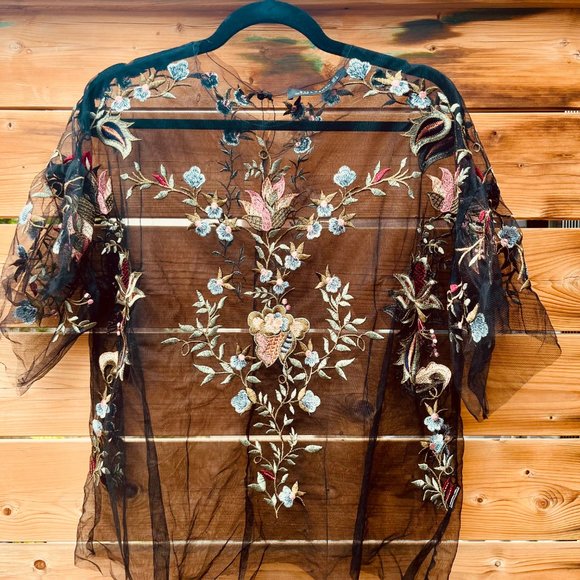 Zara Flower Embroidered Top - Picture 2 of 2